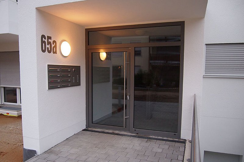Eingang 2-Zimmerwohnung mit Dachterrasse und Galerie in Straubing