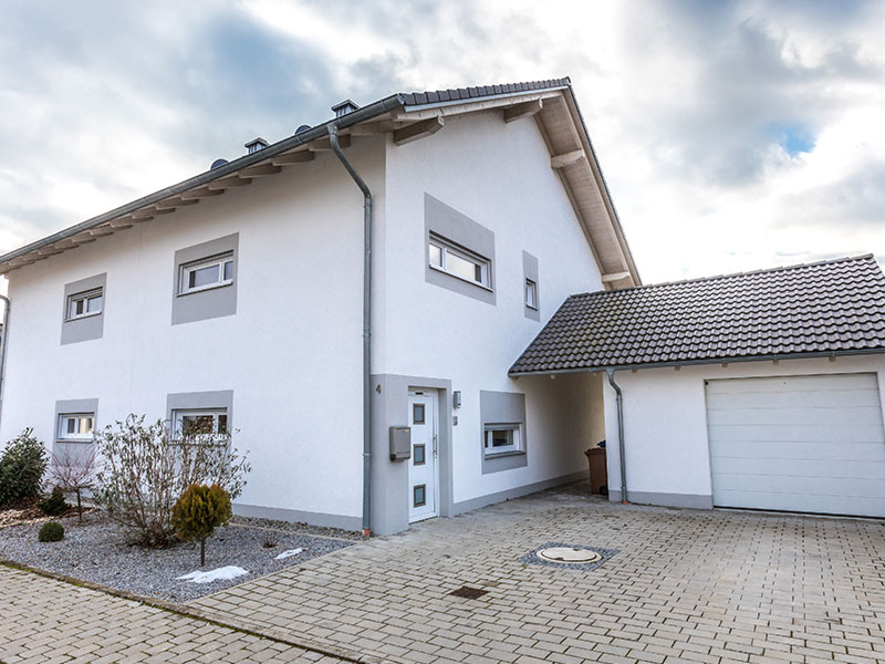 Doppelhaus in der Kiefernstraße, Rain